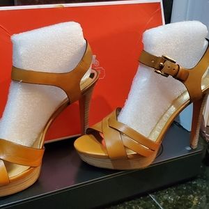 Coach Dani Veg Leather Ginger Shoes Q1862